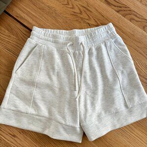 Varley Alder High-Rise Short 5.5"